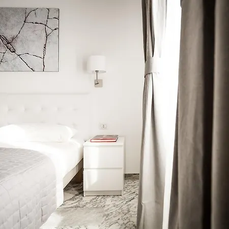 Гостевой дом Vinci House 4*