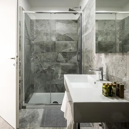 Гостевой дом Vinci House 4*
