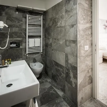 Гостевой дом Vinci House 4*