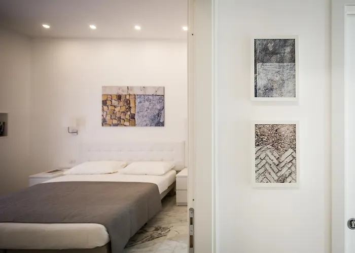 ヴィンチ ハウス ゲストハウス ローマ